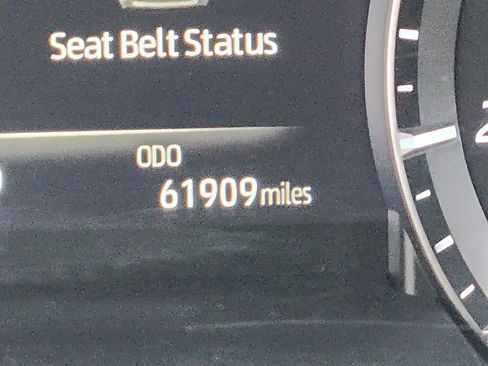 Used 2020 Toyota Highlander XLE image 20