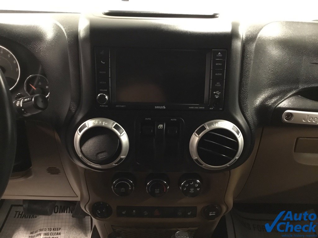 Used 2016 Jeep Wrangler Sahara AWD/4WD image 39