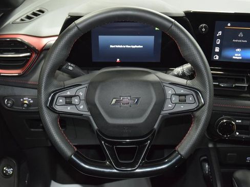 Used 2025 Chevrolet TrailBlazer RS w/ Convenience Package image 35