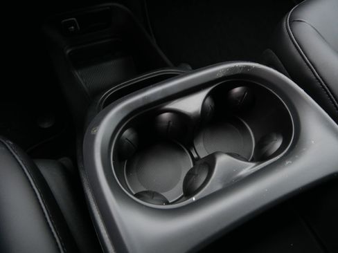 New 2026 Chrysler Voyager LX image 12