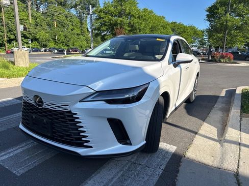 Certified 2024 Lexus RX 450h AWD w/ Convenience Package image 3