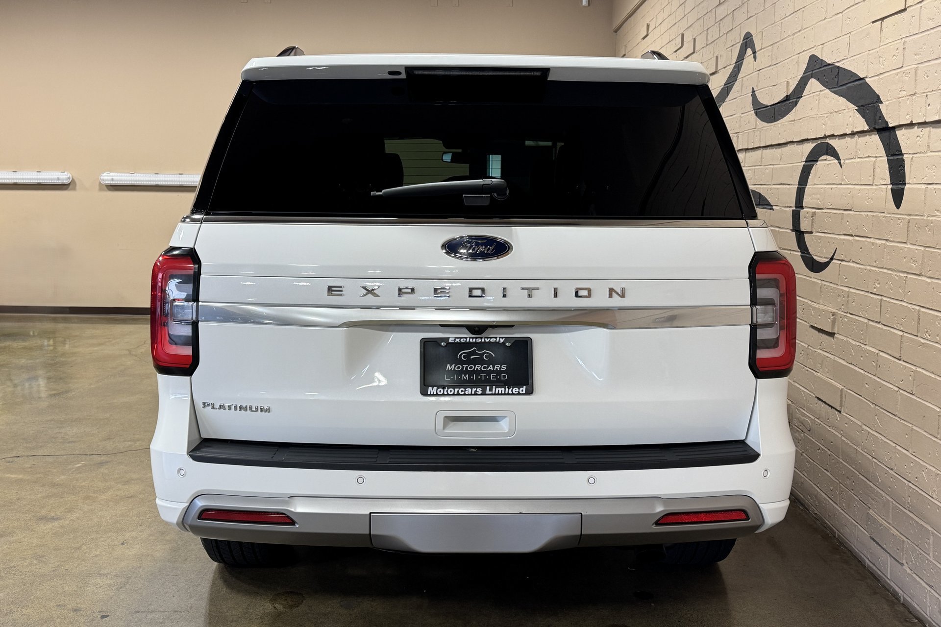 Used 2022 Ford Expedition Platinum AWD/4WD image 4