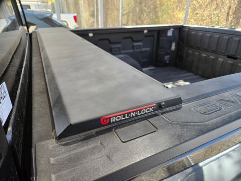 Certified 2022 GMC Sierra 1500 AT4X image 10