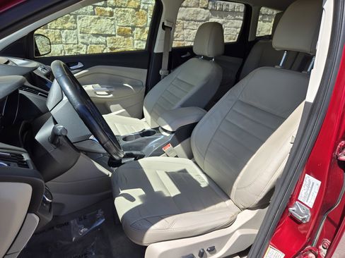 Used 2015 Ford Escape Titanium image 5