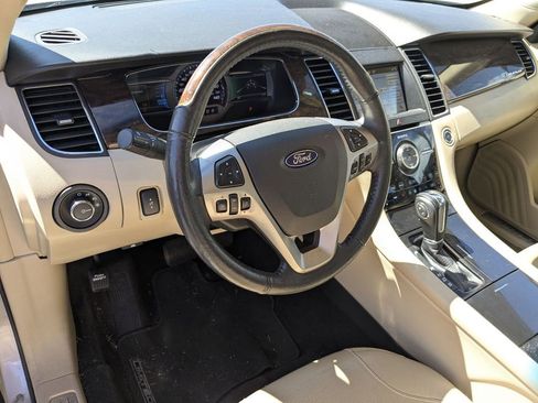 Used 2017 Ford Taurus Limited image 10