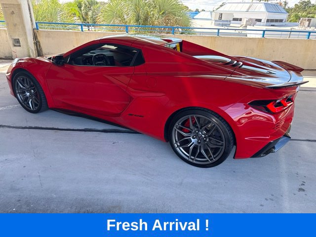 Used 2024 Chevrolet Corvette Z06 RWD image 17
