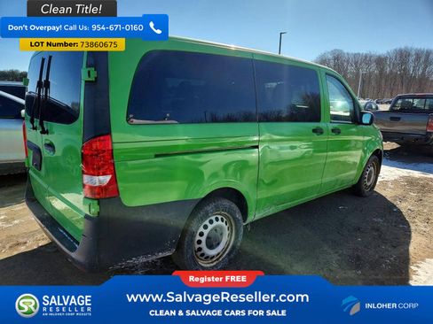 Used 2018 Mercedes-Benz Metris Passenger image 4