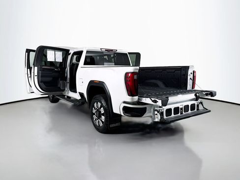 Used 2024 GMC Sierra 3500 Denali w/ Technology Package AWD/4WD image 20
