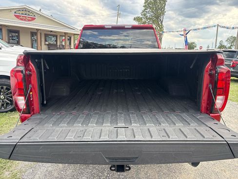 Used 2021 GMC Sierra 2500 SLE w/ SLE Value Package; AWD/4WD image 17