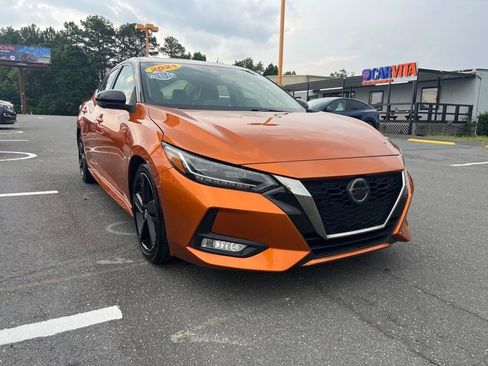 Used 2021 Nissan Sentra SR w/ SR Premium Package FWD image 3