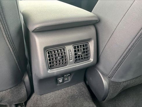 Used 2026 Toyota Camry SE image 40