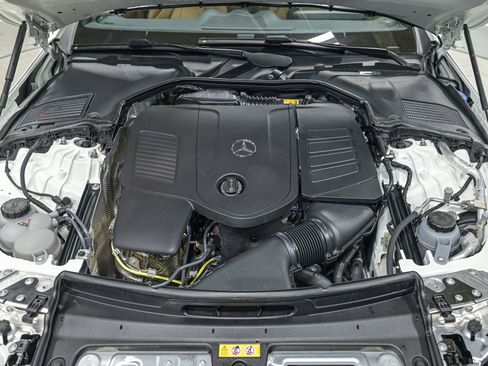 Used 2025 Mercedes-Benz CLE 300 4MATIC Coupe image 11