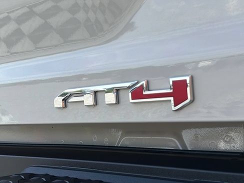 Used 2026 GMC Canyon AT4 AWD/4WD image 18