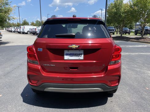 Used 2020 Chevrolet Trax LT w/ Driver Confidence Package AWD/4WD image 8