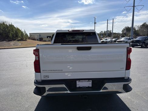 Used 2025 Chevrolet Silverado 1500 LT image 6