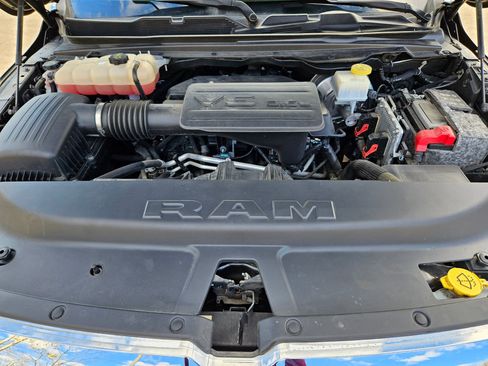 Used 2019 RAM 1500 Big Horn image 22