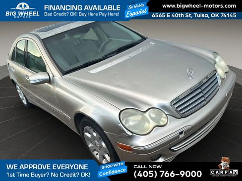 Used 2005 Mercedes-Benz C 320 Sedan image 3