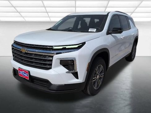 New 2026 Chevrolet Traverse LT w/ Driver Confidence Package FWD image 29