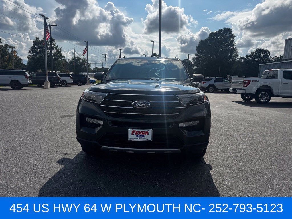 Used 2023 Ford Explorer XLT w/ Equipment Group 202A AWD/4WD image 7