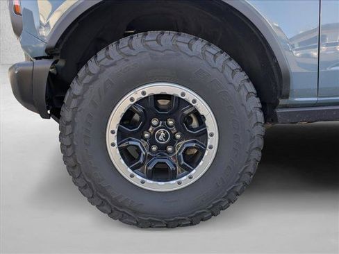 Used 2022 Ford Bronco Badlands w/ Sasquatch Package AWD/4WD image 18