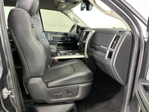 Used 2017 RAM 1500 Laramie w/ Convenience Group image 28