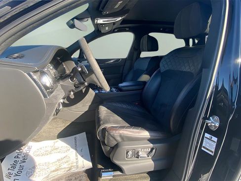 Used 2020 Bentley Bentayga Speed AWD/4WD image 13