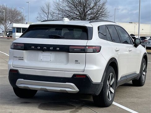 Used 2025 Honda Prologue Touring image 4