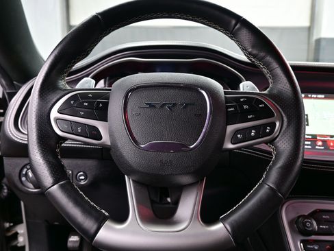 Used 2023 Dodge Challenger SRT Hellcat w/ Driver Convenience Group RWD image 20