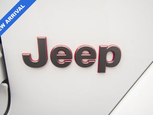 Used 2024 Jeep Wrangler Unlimited Rubicon AWD/4WD image 26