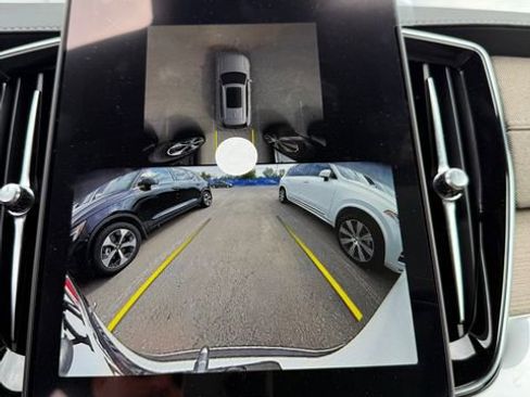 New 2026 Volvo XC90 B6 Plus w/ Protection Package Premier image 23