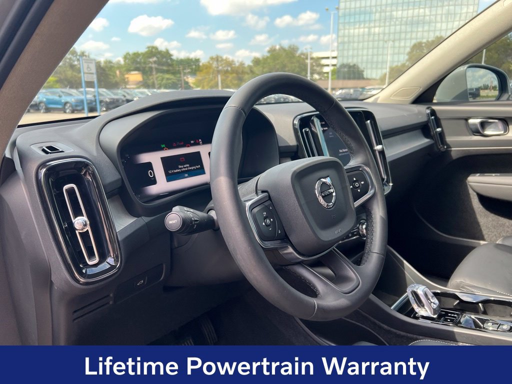 Certified 2024 Volvo XC40 B5 Plus w/ Protection Package Premier AWD/4WD image 15
