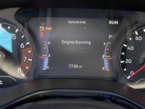 Used 2024 Jeep Compass Sport image 14