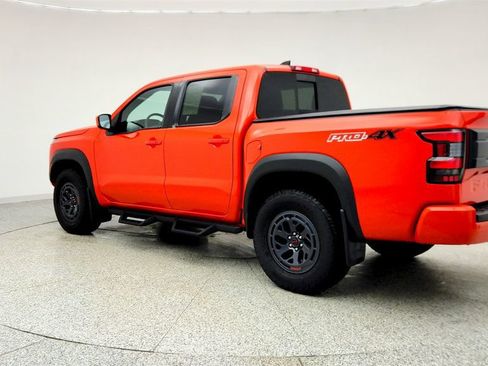Used 2025 Nissan Frontier PRO-4X image 7