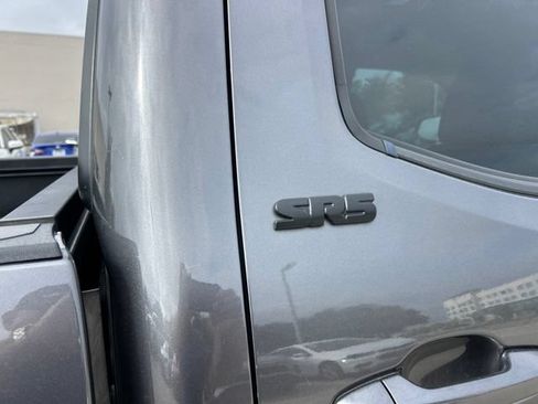 Used 2021 Toyota Tacoma SR5 RWD image 4
