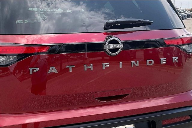 New 2026 Nissan Pathfinder SV FWD image 8
