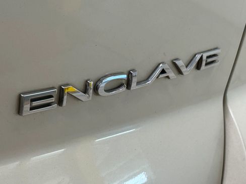 Used 2012 Buick Enclave Leather FWD image 15