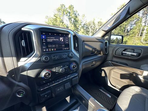 Used 2020 Chevrolet Silverado 1500 LT Trail Boss image 12