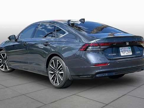 Used 2023 Honda Accord Touring image 11