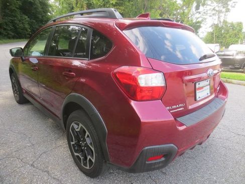 Used 2017 Subaru Crosstrek 2.0i Limited AWD/4WD image 5
