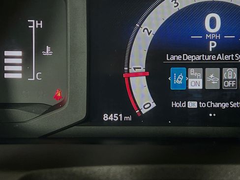 Used 2026 Toyota Tacoma SR5 AWD/4WD image 12