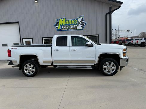 Used 2017 Chevrolet Silverado 2500 LTZ image 7