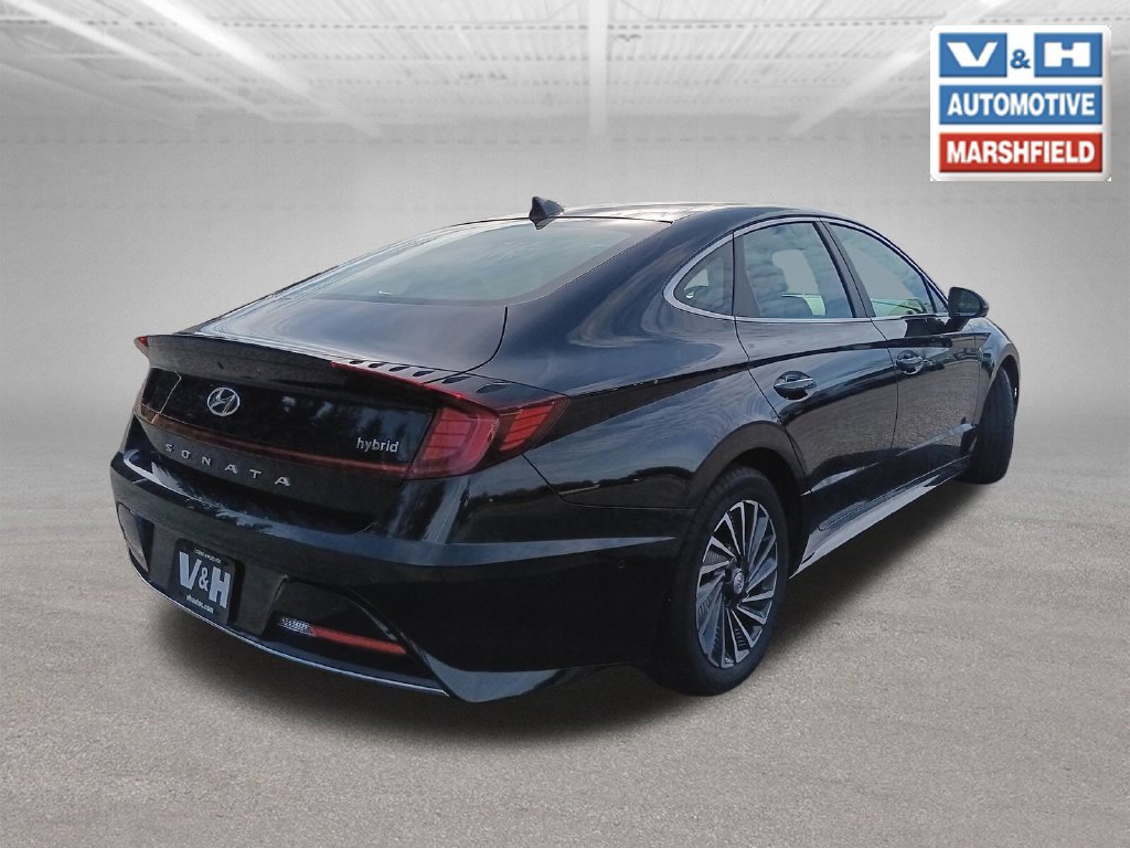 Used 2023 Hyundai Sonata Limited w/ Cargo Package FWD image 31