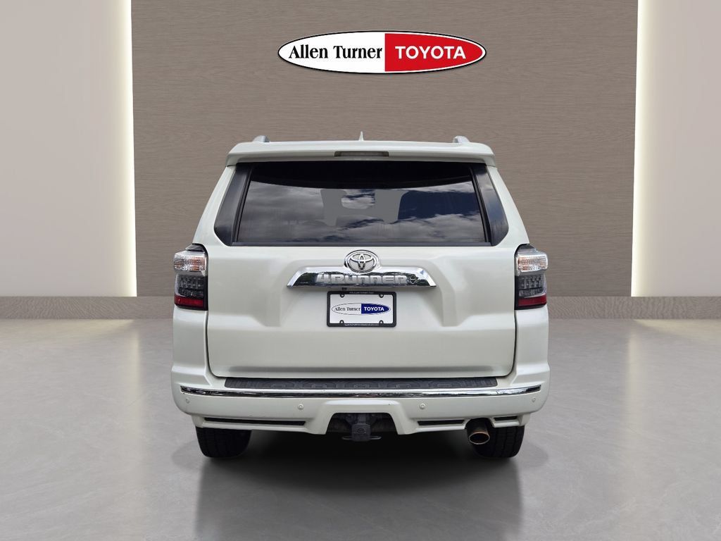 Used 2016 Toyota 4Runner Limited AWD/4WD image 7