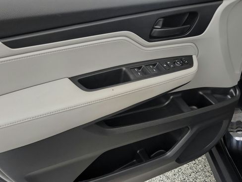 Used 2022 Honda Odyssey EX image 19