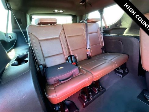 Used 2022 Chevrolet Suburban High Country image 25