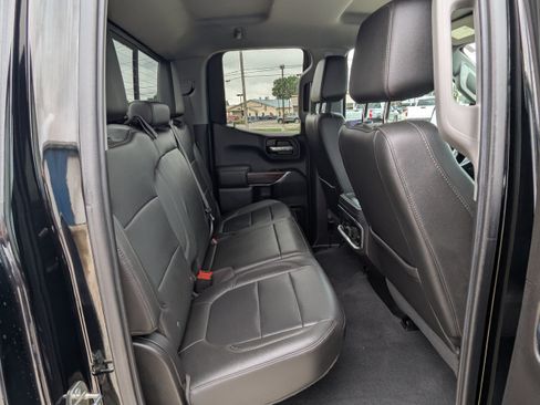 Used 2019 GMC Sierra 1500 SLT w/ SLT Premium Package AWD/4WD image 12