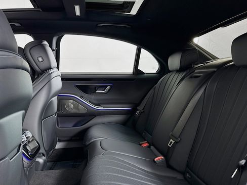 New 2026 Mercedes-Benz S 500 4MATIC image 7