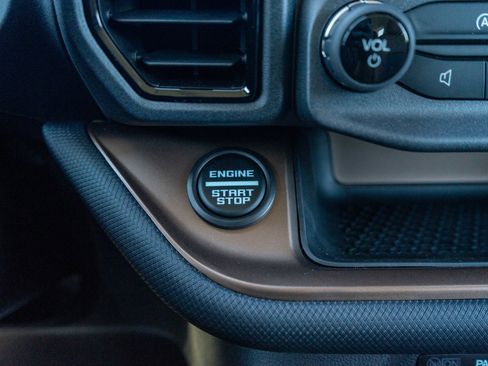 Used 2024 Ford Bronco Sport Badlands w/ Premium Package AWD/4WD image 25