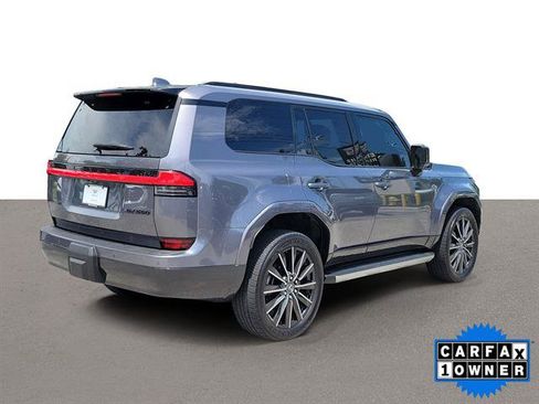 Used 2025 Lexus GX 550 w/ Cold Area Package AWD/4WD image 32