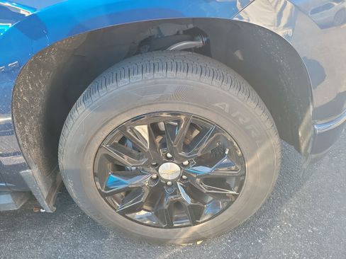 Used 2021 Chevrolet Silverado 1500 Custom image 10